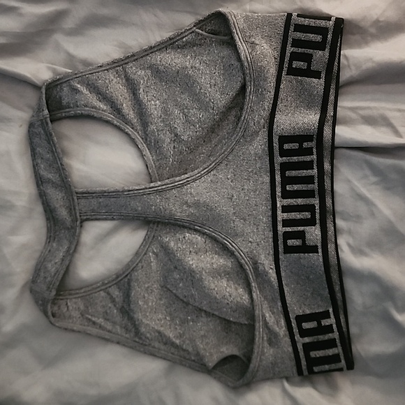 Womens size M Black & gray Puma sports bra - Picture 2 of 4